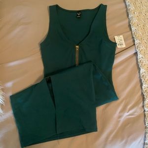 Green body on Windsor dress